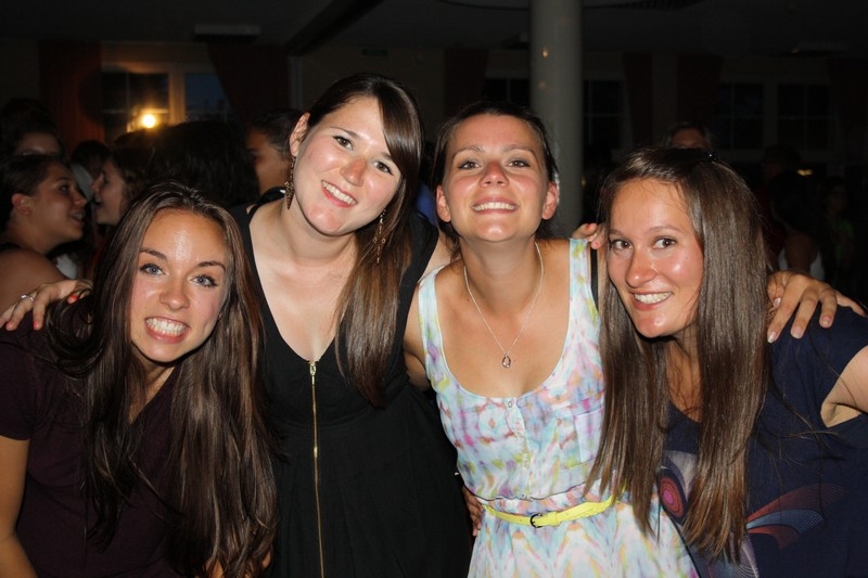 Village Camps International Summer Camp Leysin, Switzerland 2026-08-15 https://www.villagecamps.com/journals_admin/images/701-21-prom night (62).jpg